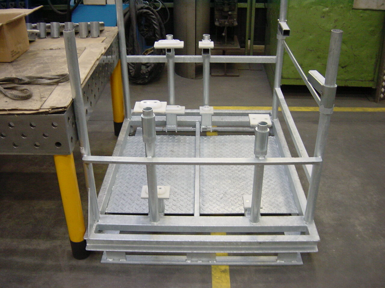 Transportcontainer voor Atlas AKG door Aelbrecht-Maes