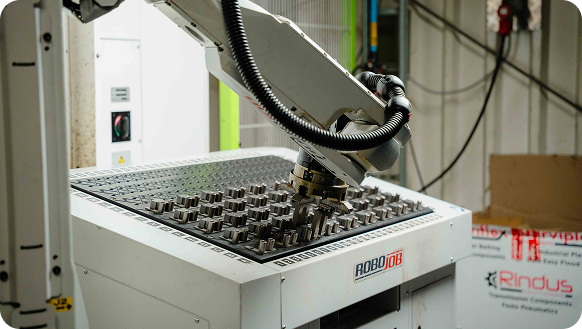 Robotcel in productie bij Aelbrecht-Maes